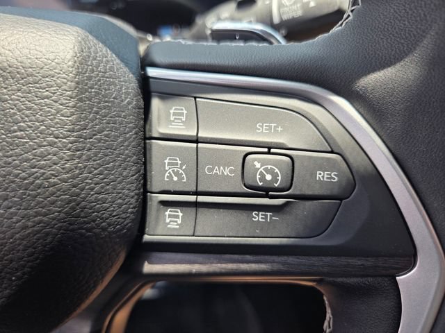Certified 2024 Jeep Grand Cherokee L Limited w/ Luxury Tech Group II AWD/4WD image 29