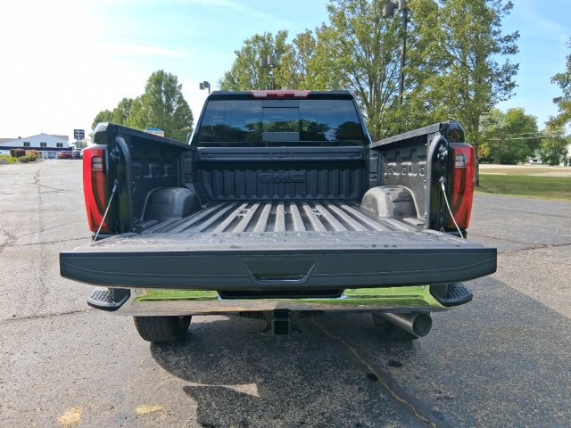 New 2026 GMC Sierra 2500 SLT w/ SLT Premium Package image 5