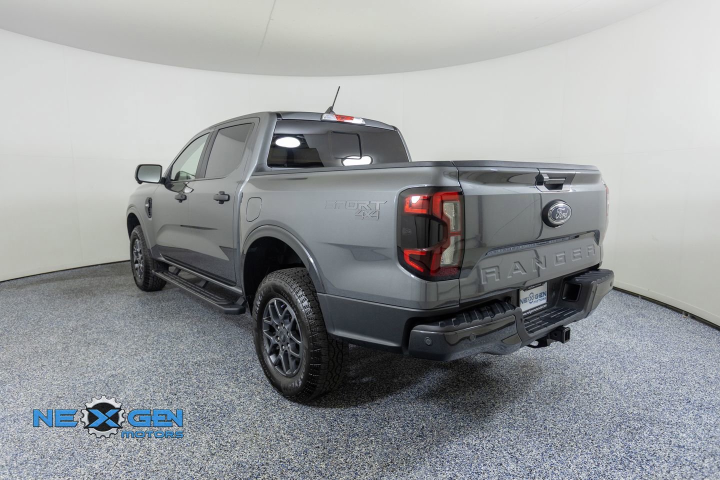 Used 2024 Ford Ranger XLT AWD/4WD image 5