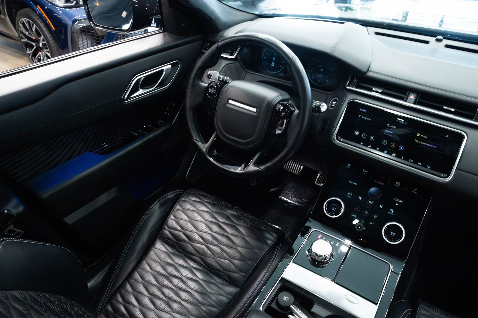 Used 2020 Land Rover Range Rover Velar SV Autobiography Dynamic image 11