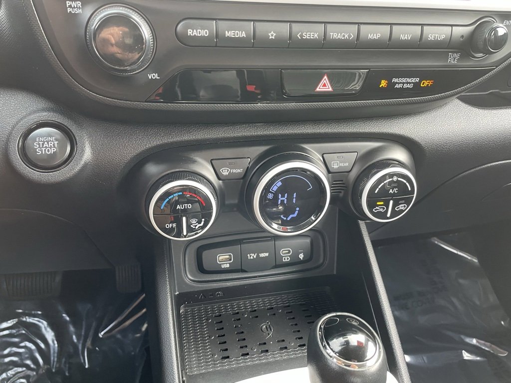 Used 2023 Hyundai Venue Limited w/ Cargo Package image 24