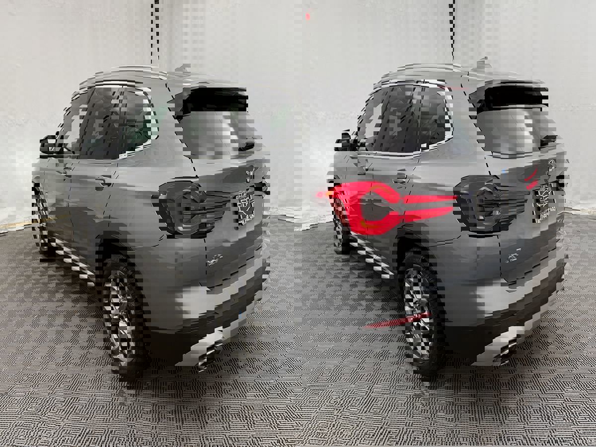 Used 2024 BMW X3 xDrive30i image 7