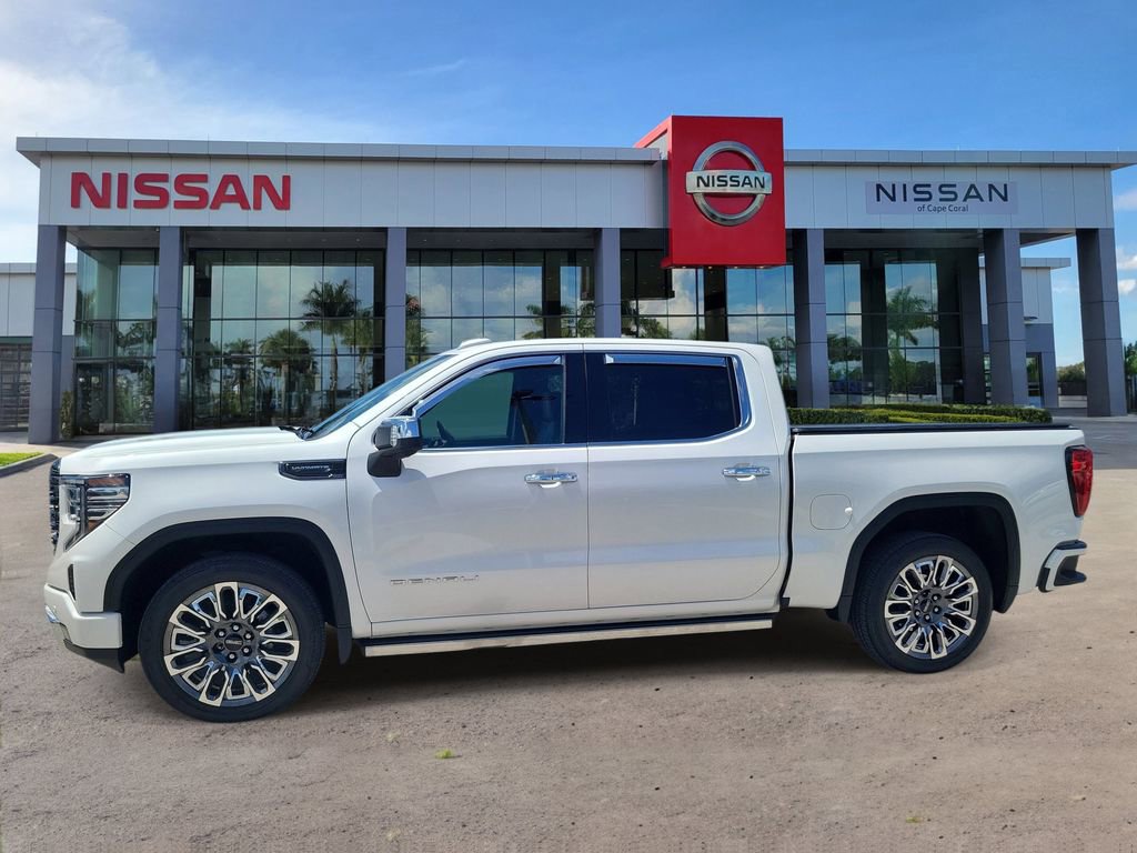 Used 2023 GMC Sierra 1500 Denali Ultimate image 7