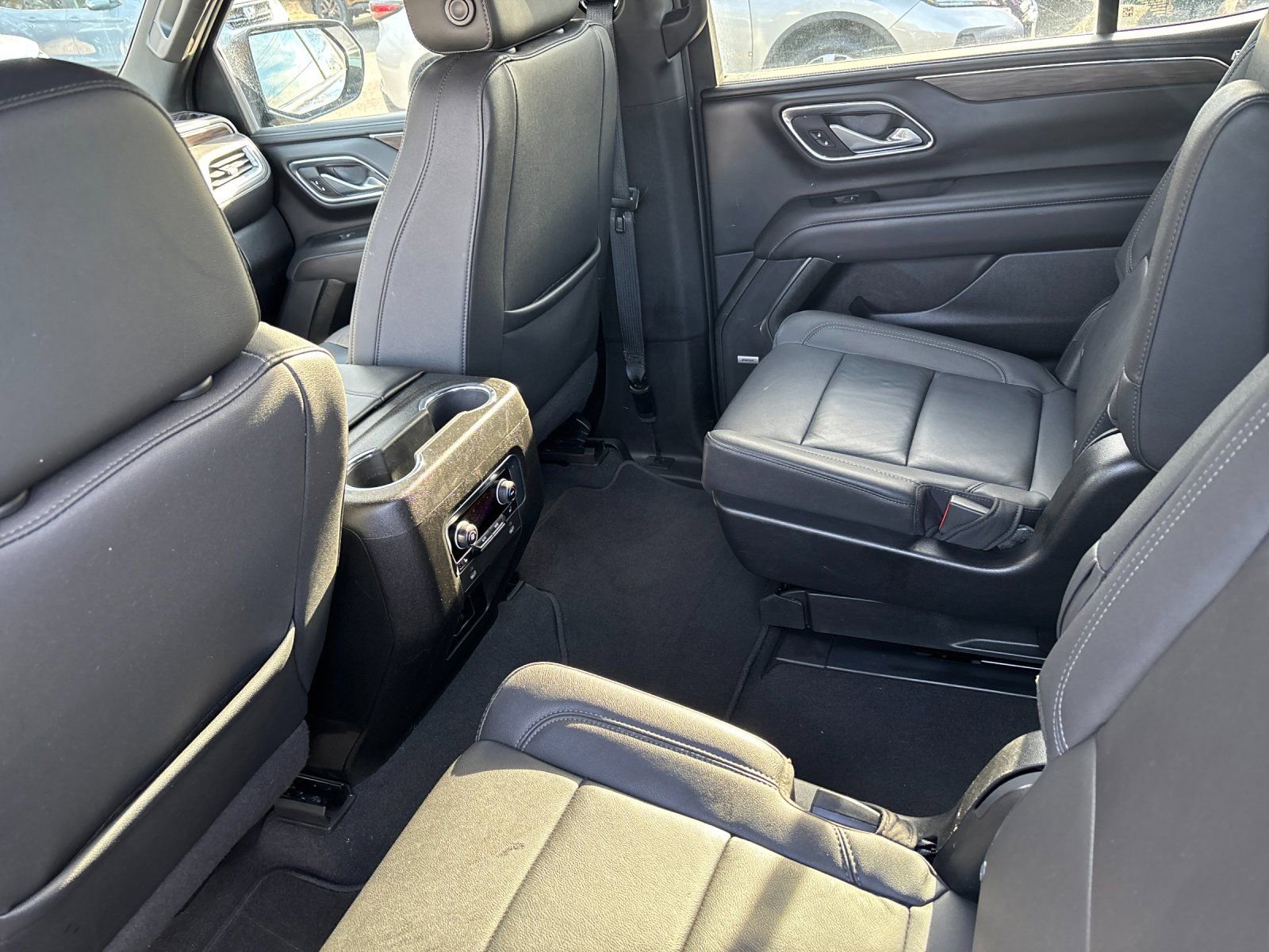 Used 2023 Chevrolet Tahoe LT w/ Luxury Package image 12