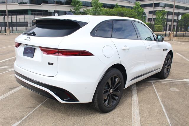 New 2026 Jaguar F-PACE R-Dynamic S image 2