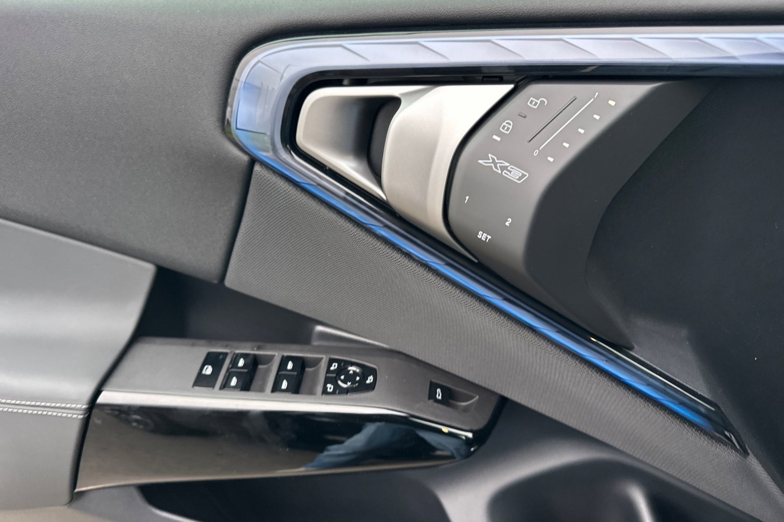 New 2026 BMW X3 xDrive30 w/ M Sport Package image 8