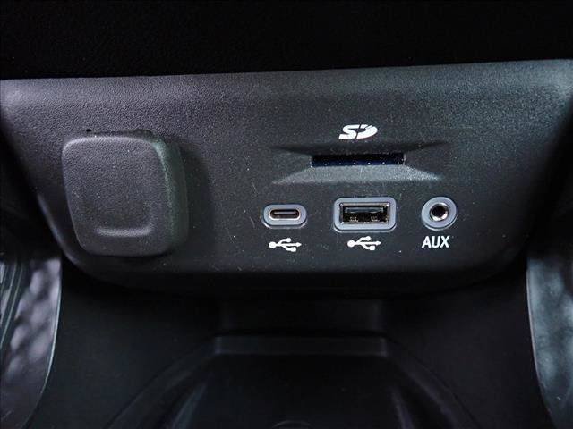 Used 2022 Chevrolet TrailBlazer RS w/ Sun and Liftgate Package AWD/4WD image 23