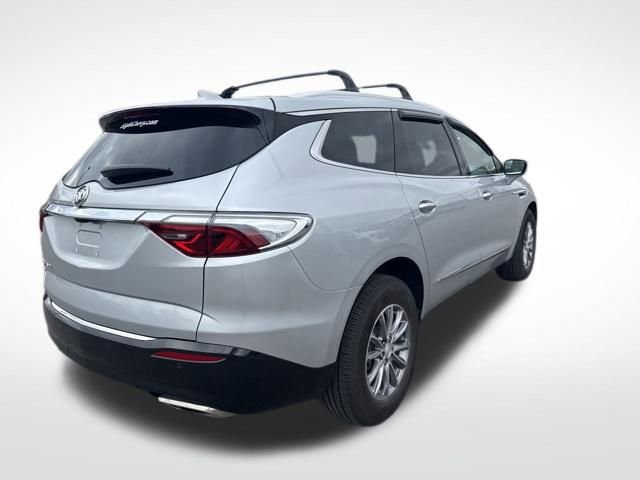Used 2022 Buick Enclave Essence w/ Sound and Sites Package image 5