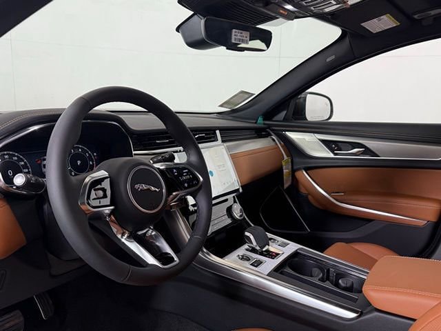 New 2024 Jaguar XF R-Dynamic SE image 39