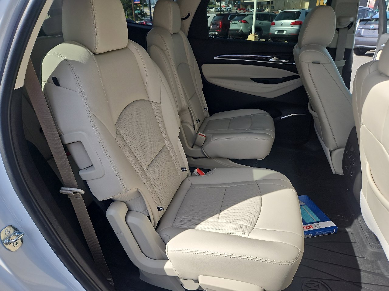 Used 2022 Buick Enclave Premium w/ Experience Buick Package image 21