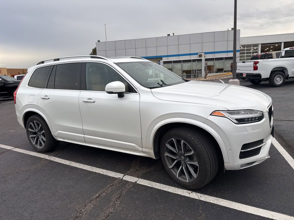 Used 2019 Volvo XC90 T6 Momentum w/ Advanced Package