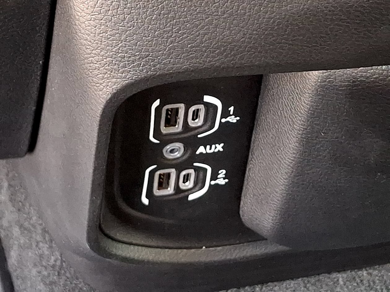 Used 2023 RAM 1500 Laramie AWD/4WD image 26