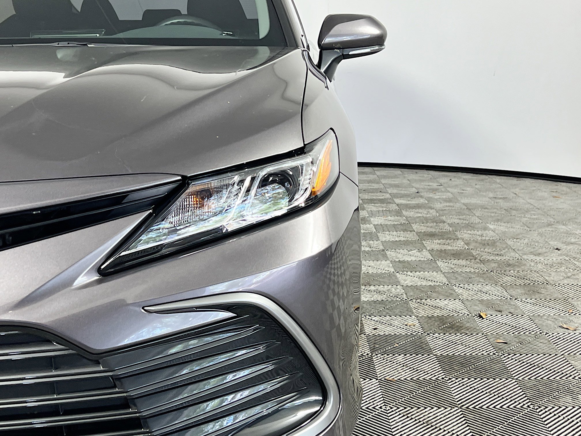 Used 2024 Toyota Camry LE w/ Convenience Package FWD image 12