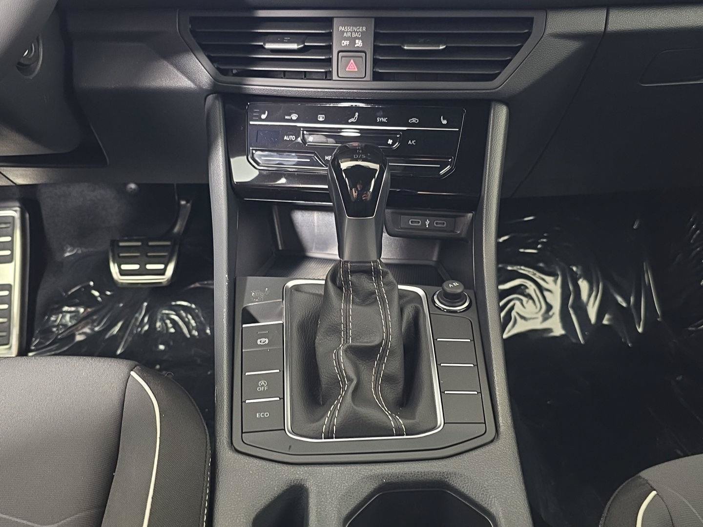 New 2026 Volkswagen Jetta Sport FWD image 9