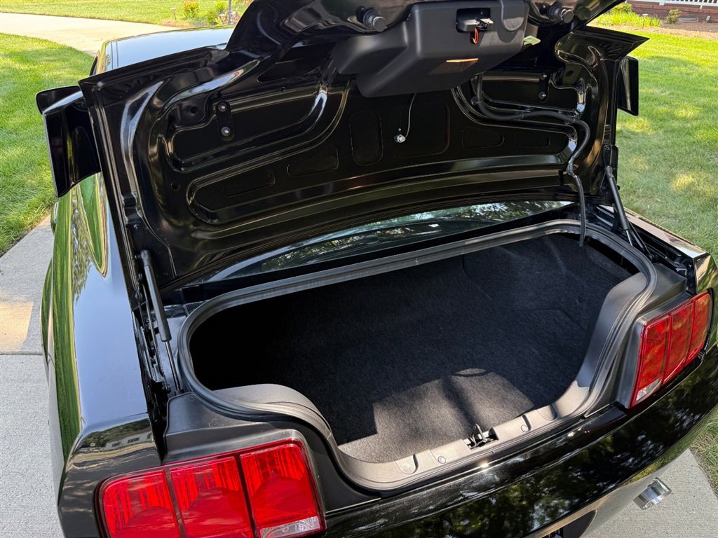 Used 2009 Ford Mustang GT image 57