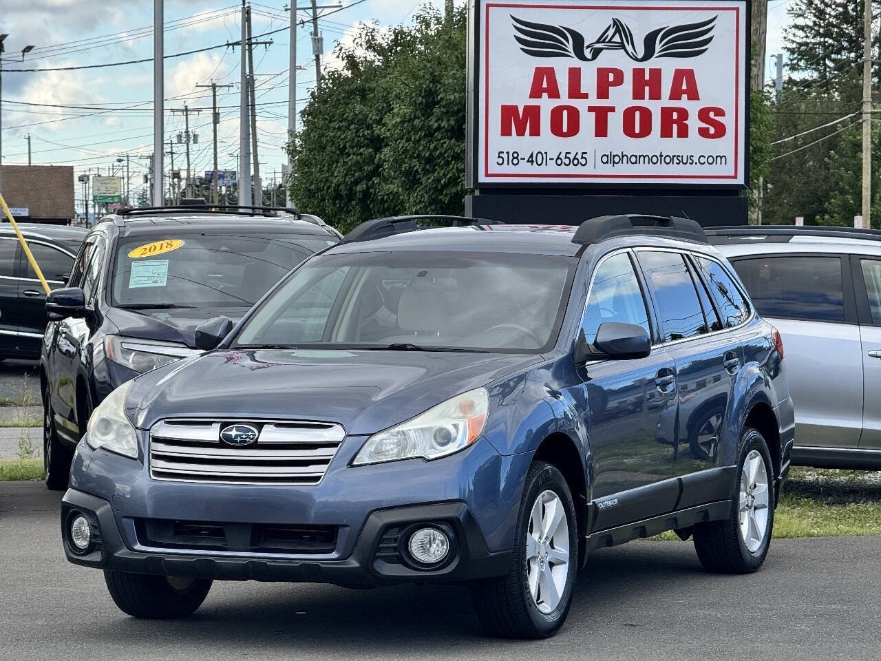 Used 2014 Subaru Outback 2.5i Premium AWD/4WD image 3