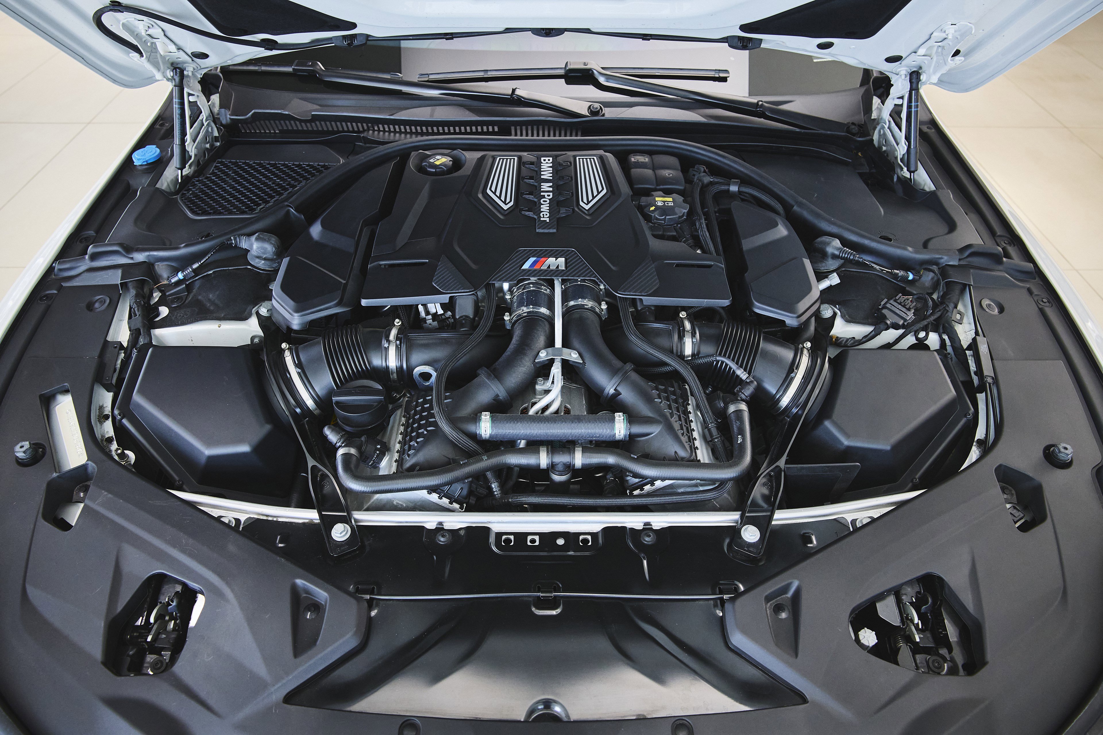 Used 2022 BMW M8 Competition w/ M Carbon Exterior Package image 15