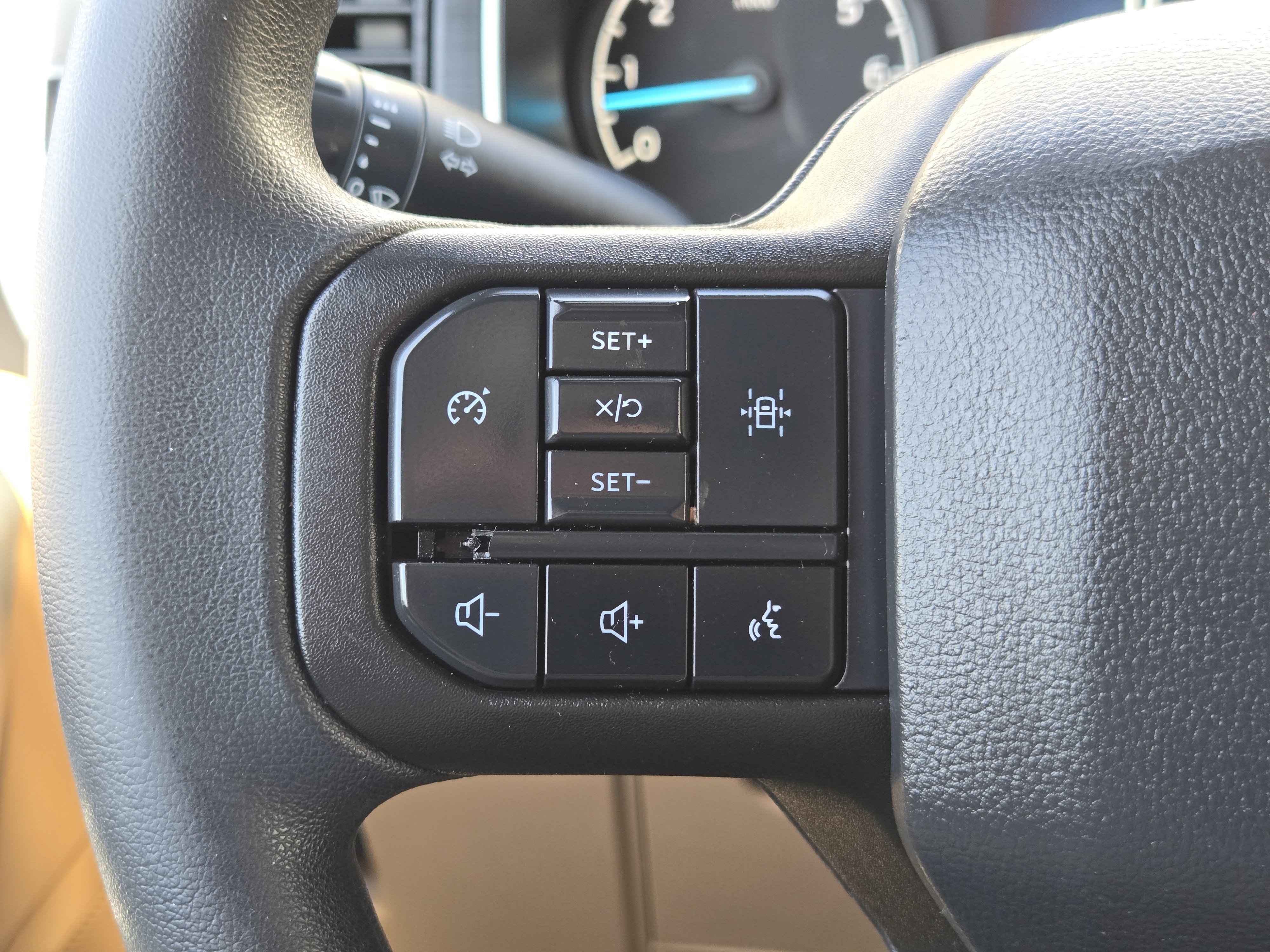 Used 2023 Ford F150 XLT image 29