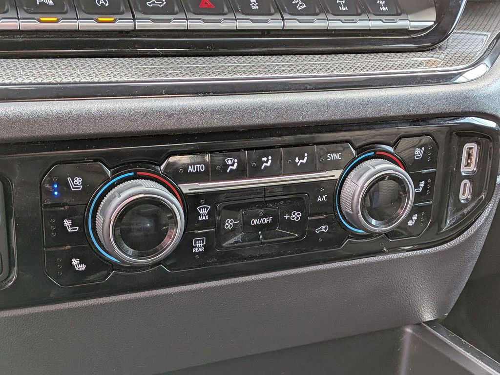 Used 2022 Chevrolet Silverado 1500 ZR2 w/ Technology Package image 24