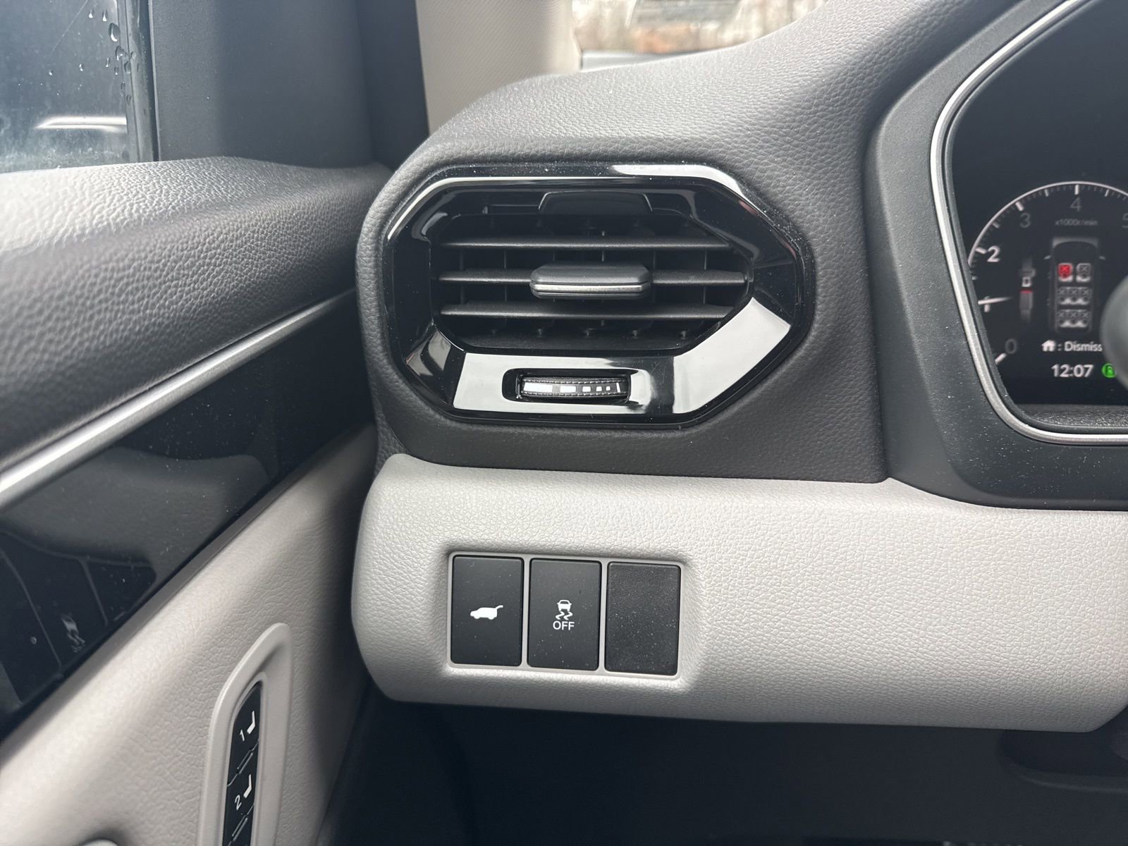 Used 2023 Honda Pilot Touring image 24