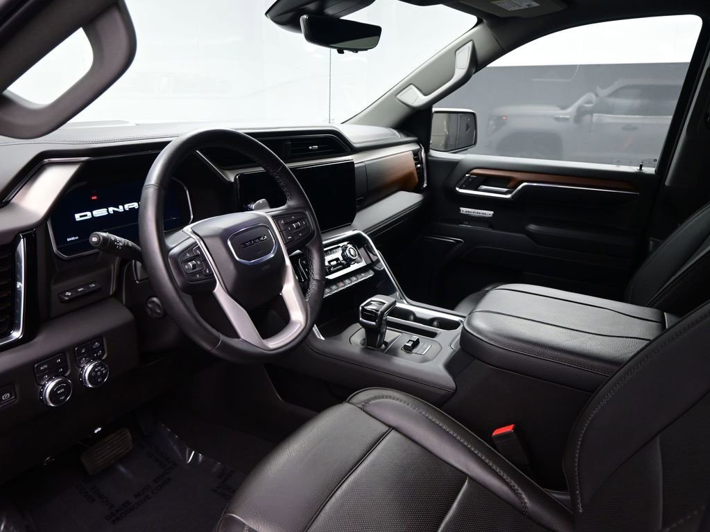 Used 2023 GMC Sierra 1500 Denali w/ Denali Reserve Package AWD/4WD image 8