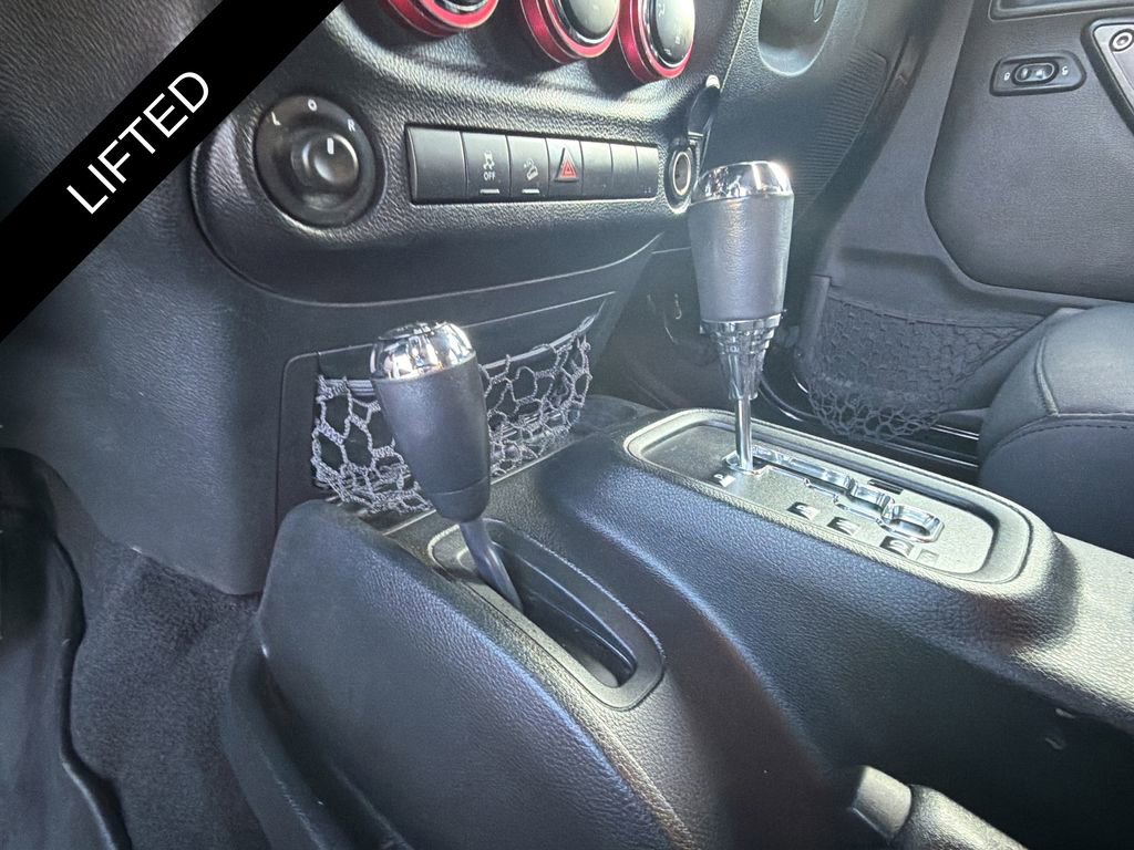 Used 2018 Jeep Wrangler Unlimited Sport S image 28