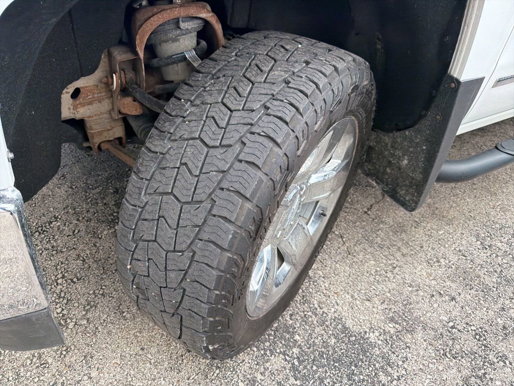 Used 2014 Chevrolet Silverado 1500 LTZ Z71 w/ LTZ Plus Package image 3