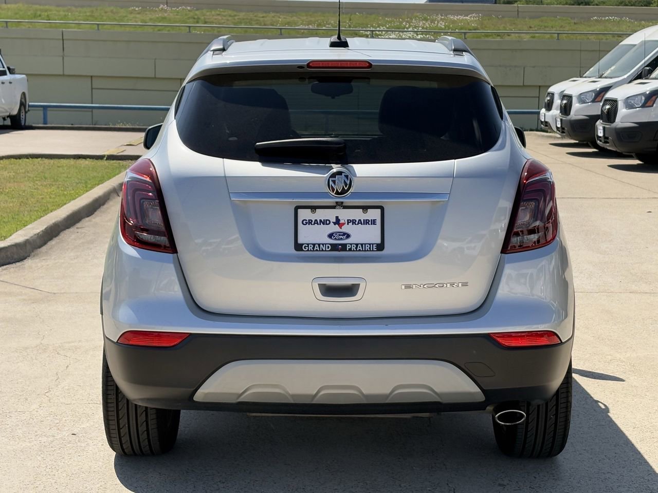 Used 2021 Buick Encore Preferred w/ Safety Package image 7