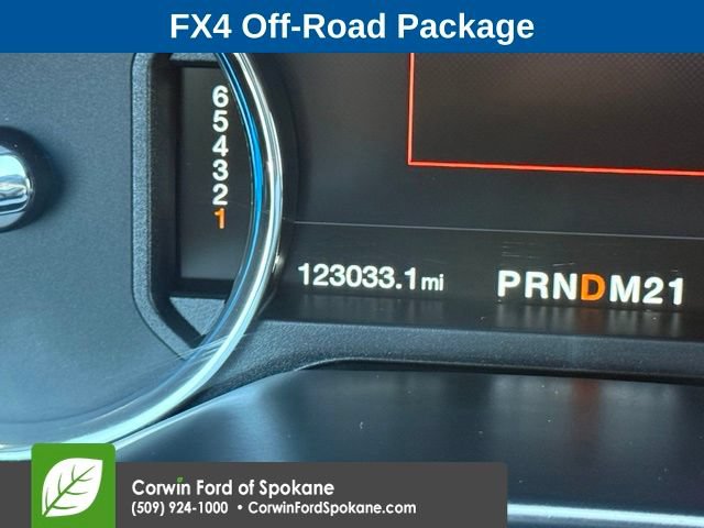 Used 2017 Ford F350 Lariat w/ Lariat Value Package AWD/4WD image 4