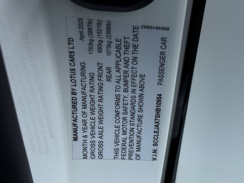 Used 2025 Lotus Emira RWD image 22