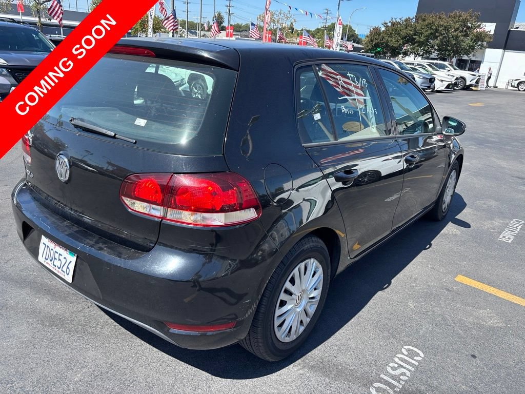 Used 2014 Volkswagen Golf 4-Door FWD image 4