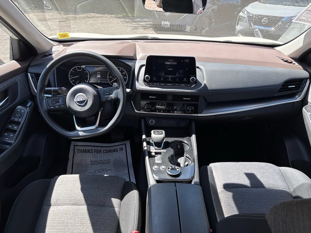 Used 2023 Nissan Rogue SV AWD/4WD image 16
