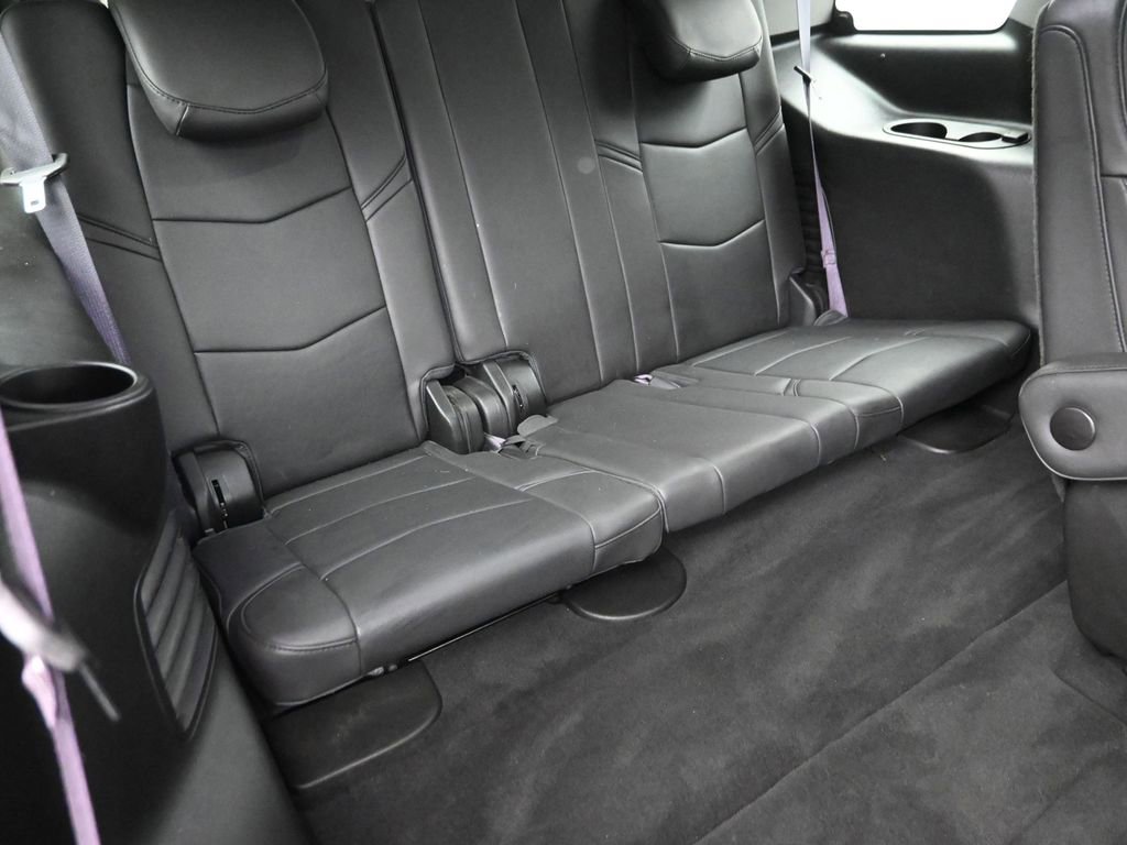 Used 2016 Cadillac Escalade Luxury image 10