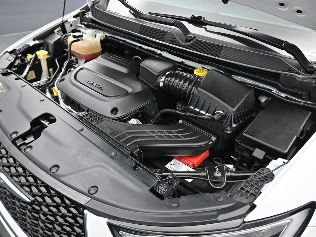 Used 2022 Chrysler Pacifica Touring-L image 69