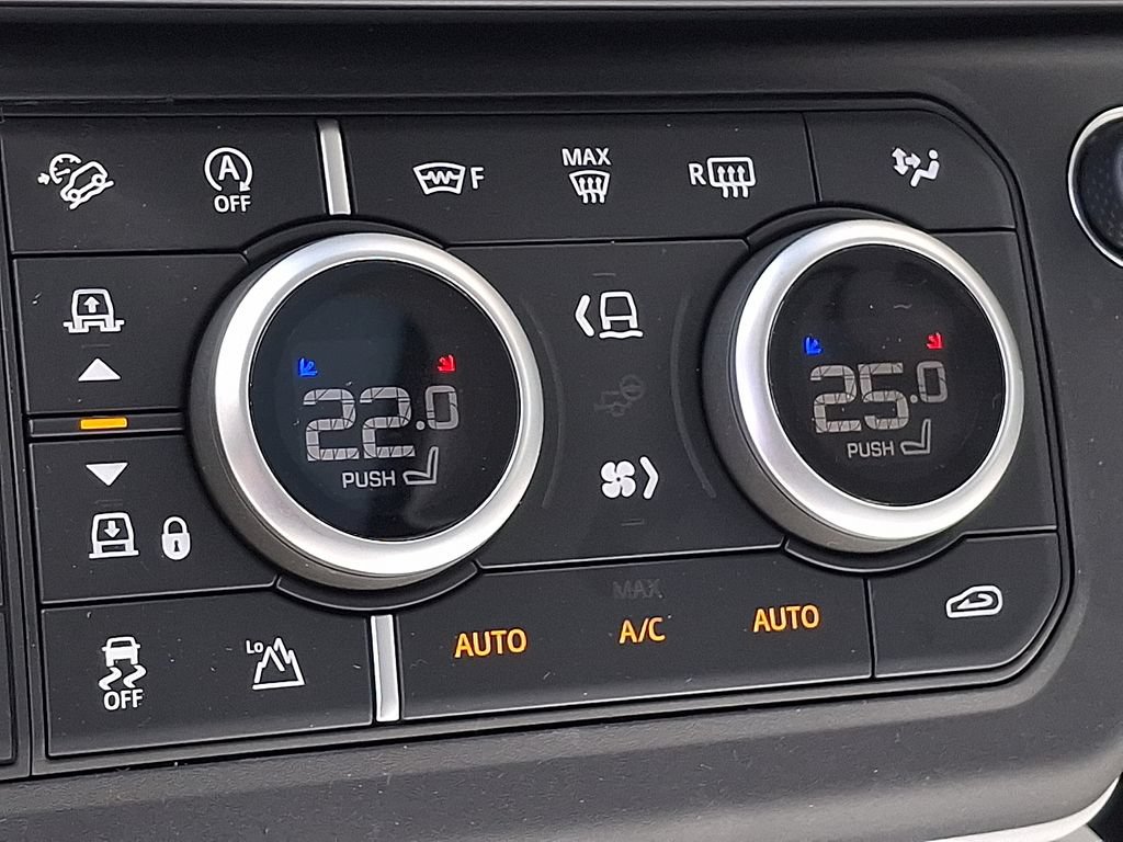 New 2026 Land Rover Defender 110 S AWD/4WD image 14