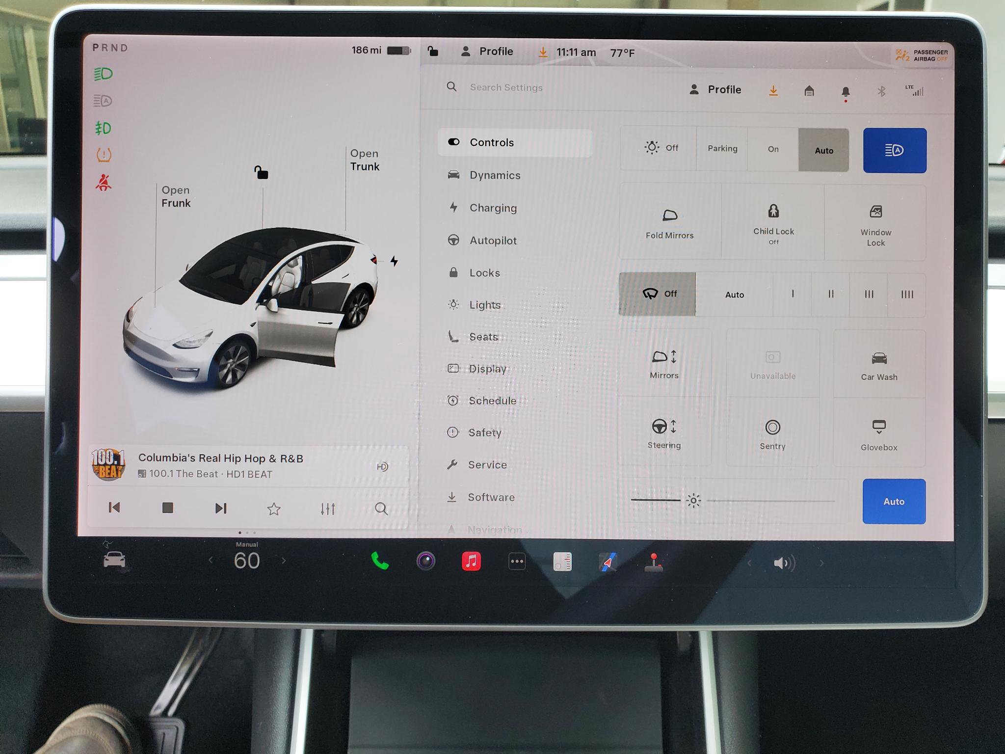 Used 2021 Tesla Model Y Long Range image 35