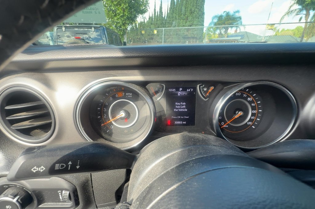 Used 2023 Jeep Wrangler Sport AWD/4WD image 16