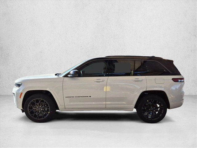 New 2027 Jeep Grand Cherokee Summit AWD/4WD image 5