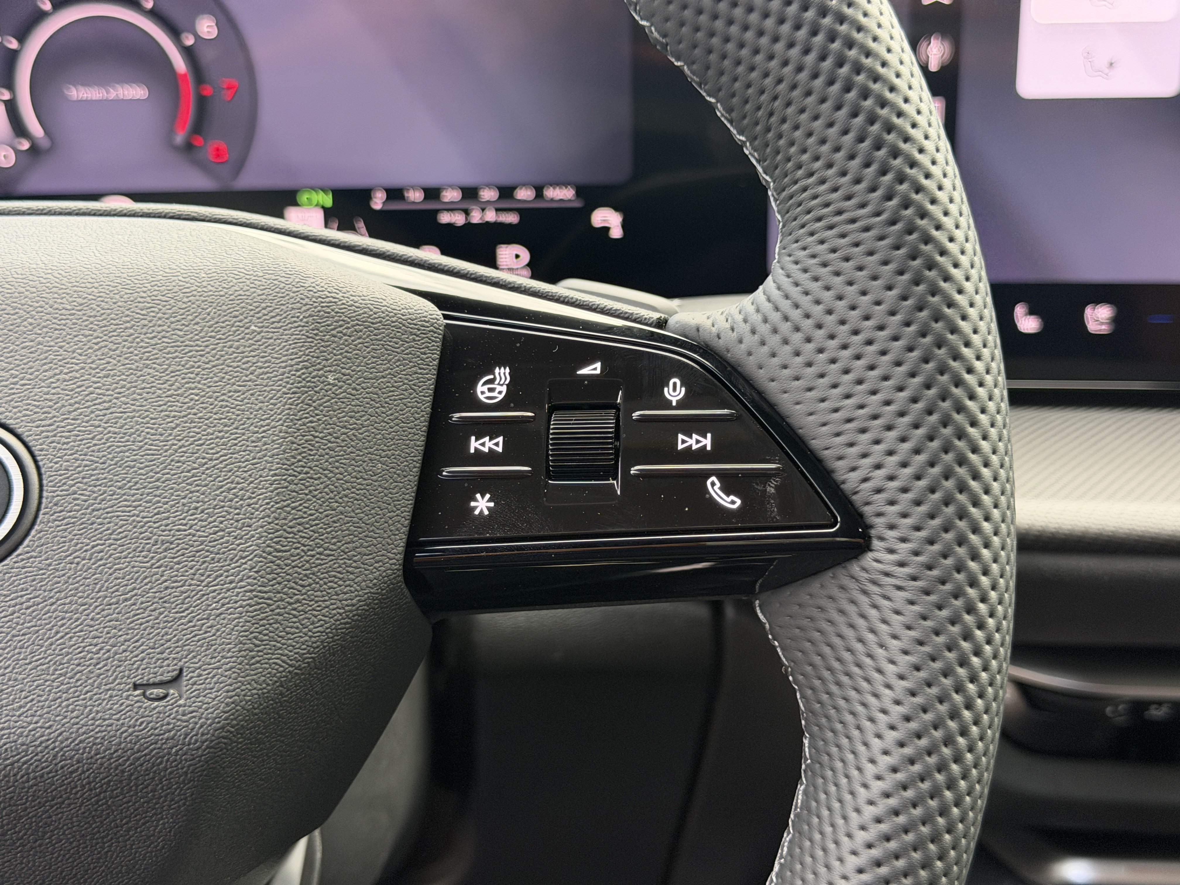 New 2026 Audi SQ5 Prestige AWD/4WD image 31