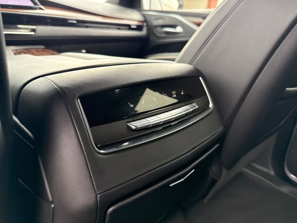 Certified 2022 Cadillac Escalade ESV Premium Luxury image 24