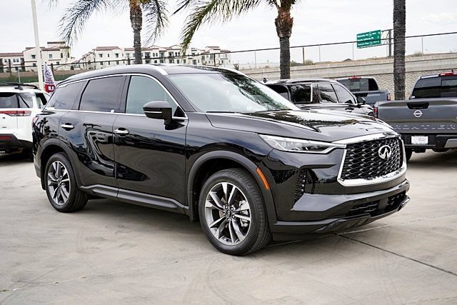 Used 2024 INFINITI QX60 Luxe FWD image 2