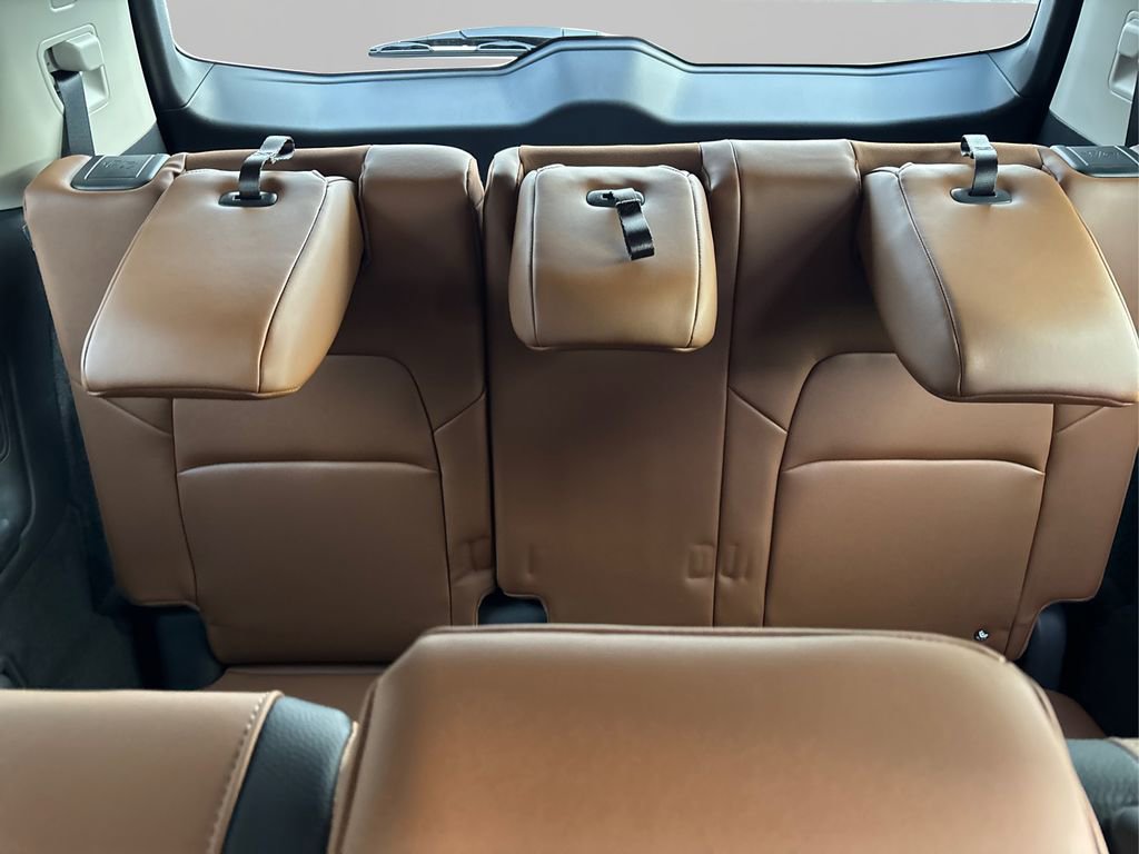 New 2025 Nissan Pathfinder Platinum w/ Lighting Package (N92) image 41