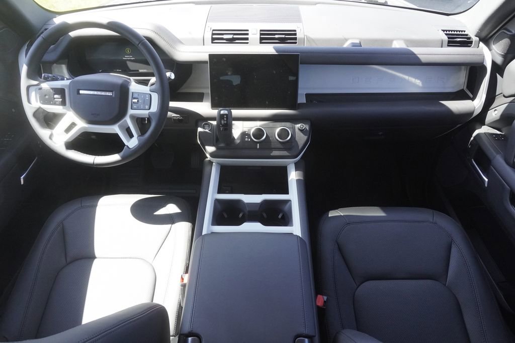 New 2025 Land Rover Defender 130 S image 9
