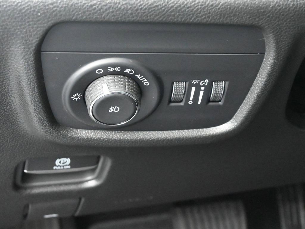 New 2025 Jeep Grand Cherokee L Limited w/ Black Appearance Package image 20