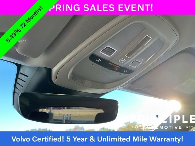 Certified 2025 Volvo XC60 B5 Core image 25