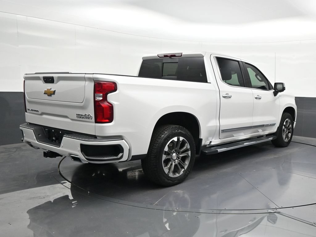 Used 2024 Chevrolet Silverado 1500 High Country AWD/4WD image 5