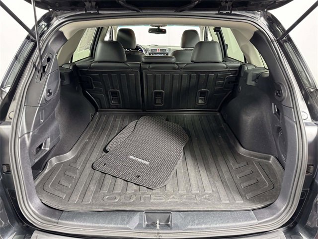 Used 2015 Subaru Outback 3.6R Limited image 14