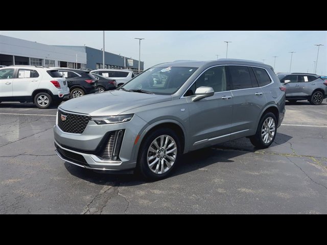 Used 2023 Cadillac XT6 Premium Luxury AWD/4WD image 4
