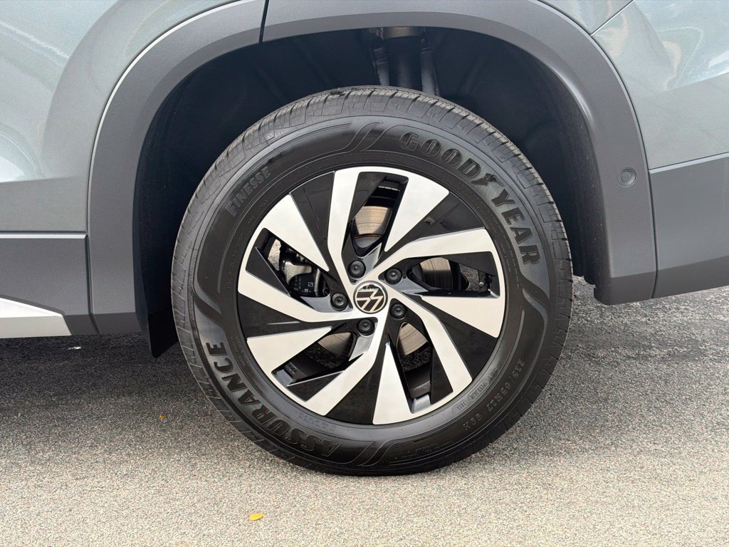 Certified 2026 Volkswagen Tiguan S AWD/4WD image 23