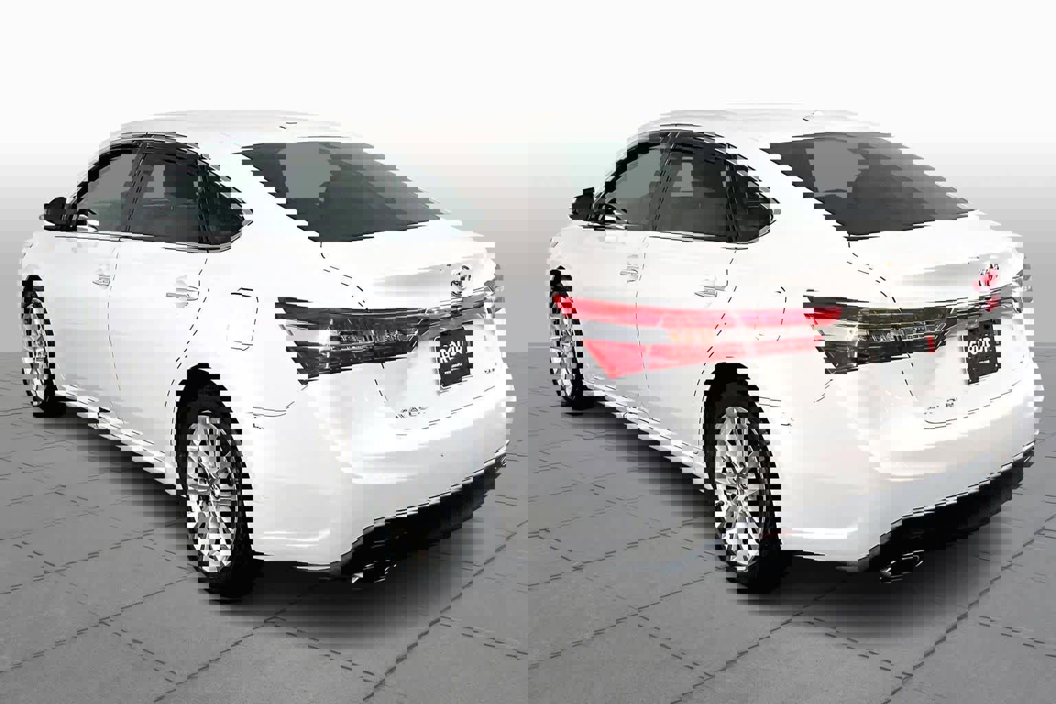 Used 2013 Toyota Avalon XLE Touring image 12